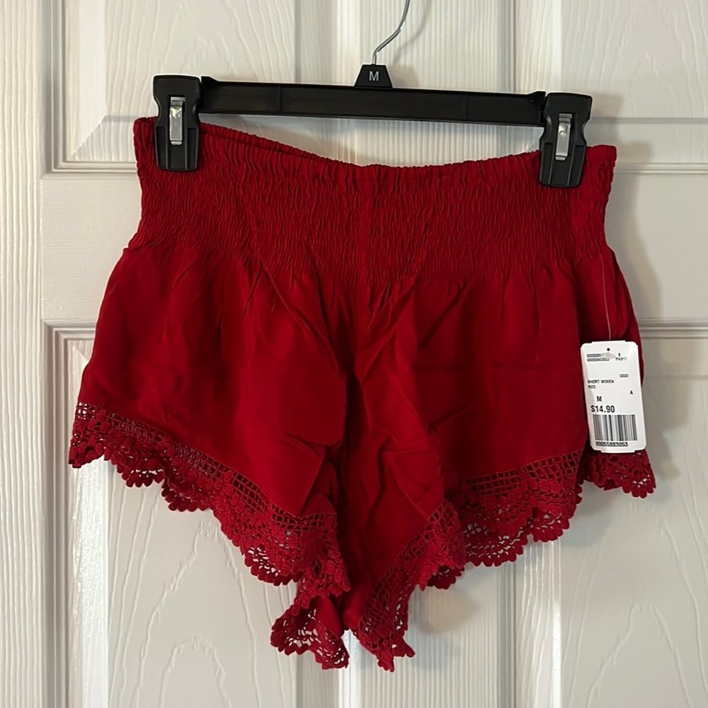 Forever 21 red woven shorts with lace detail NWT size medium